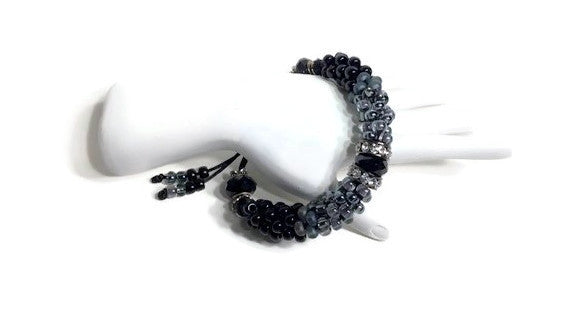The Onyx beaded bracelet, chunky bracelet, black beads Kumihimo wristlet, woman size, Boho-style, macrame clasp