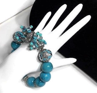 THE TURQUOISE ROSE CLUSTER STRETCH BRACELET, woman's size, turquoise color, holiday gift, give handmade,