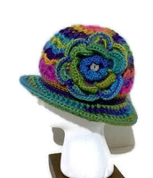 THE GREEN ÑUSTA  (an Inca princess in Quechua) HAT, handmade beanie, crochet hat, woman's size, cloché hat.